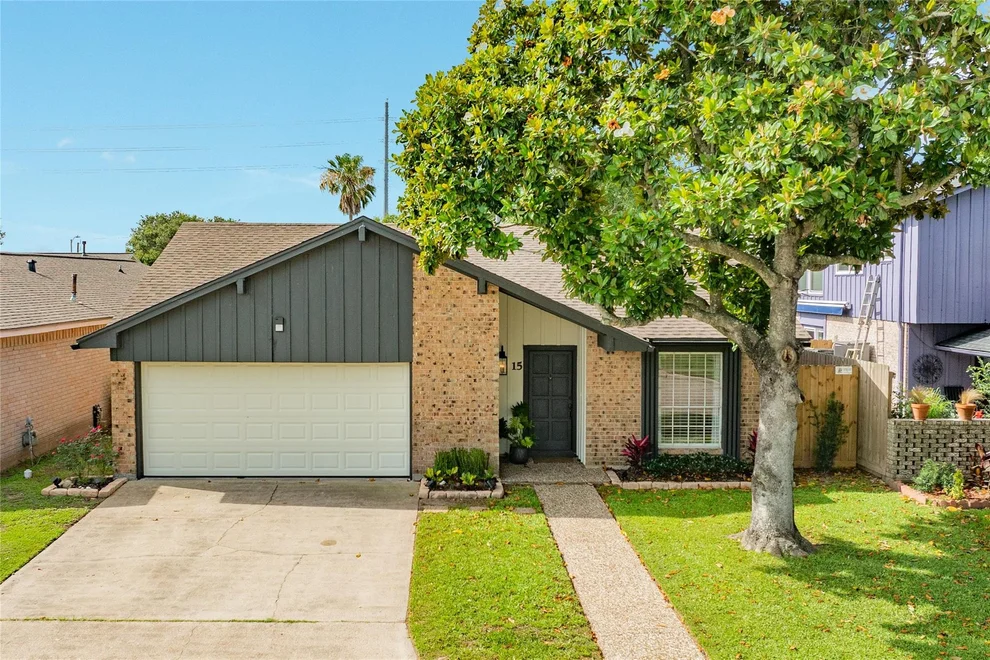 Unit for sale at 15 Tradewinds Drive, Galveston, TX 77554
