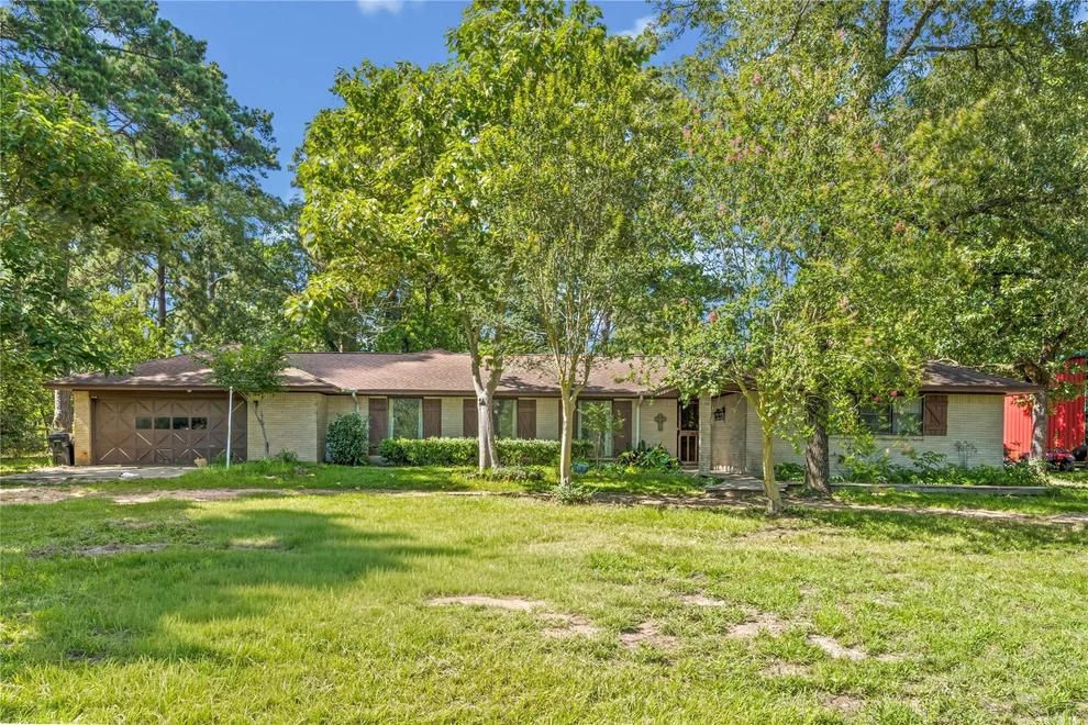 Unit for sale at 2342 Apache Drive, Montgomery, TX 77316