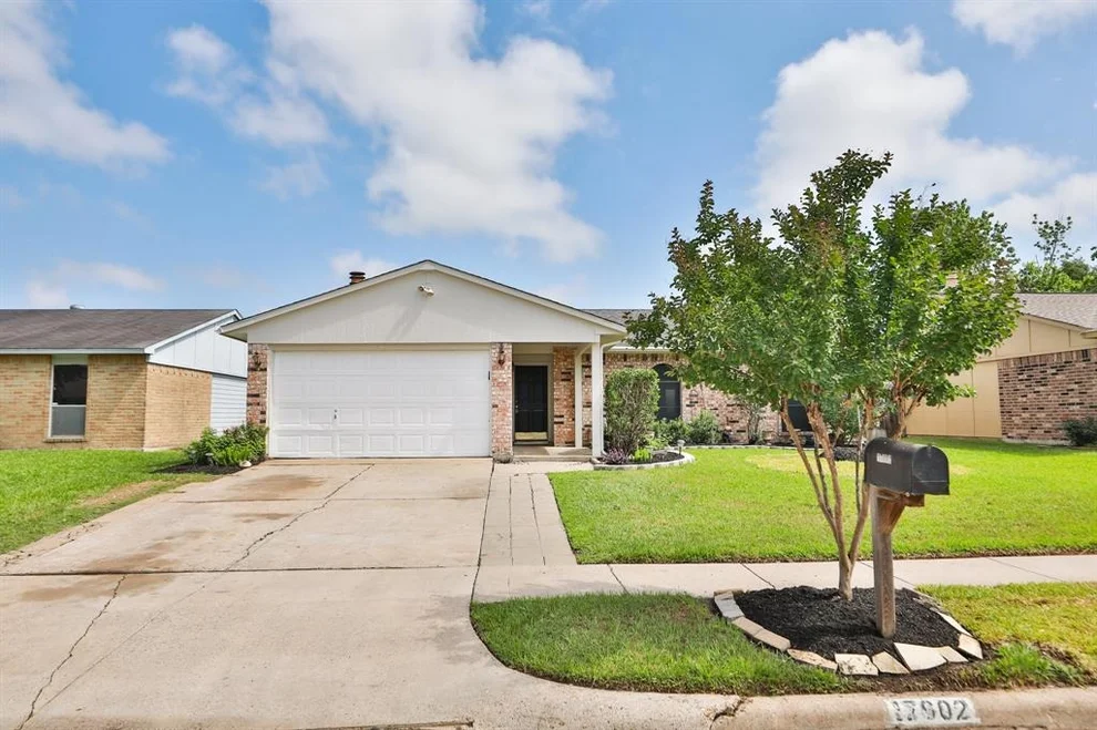 Unit for sale at 17602 Wolf Hollow Drive, Houston, TX 77084