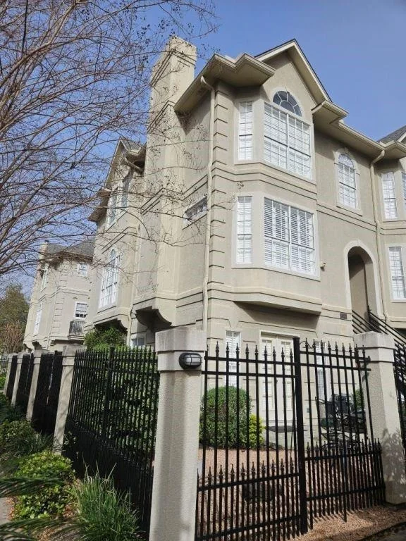 Unit for sale at 1956 W Bell Street, Houston, TX 77019
