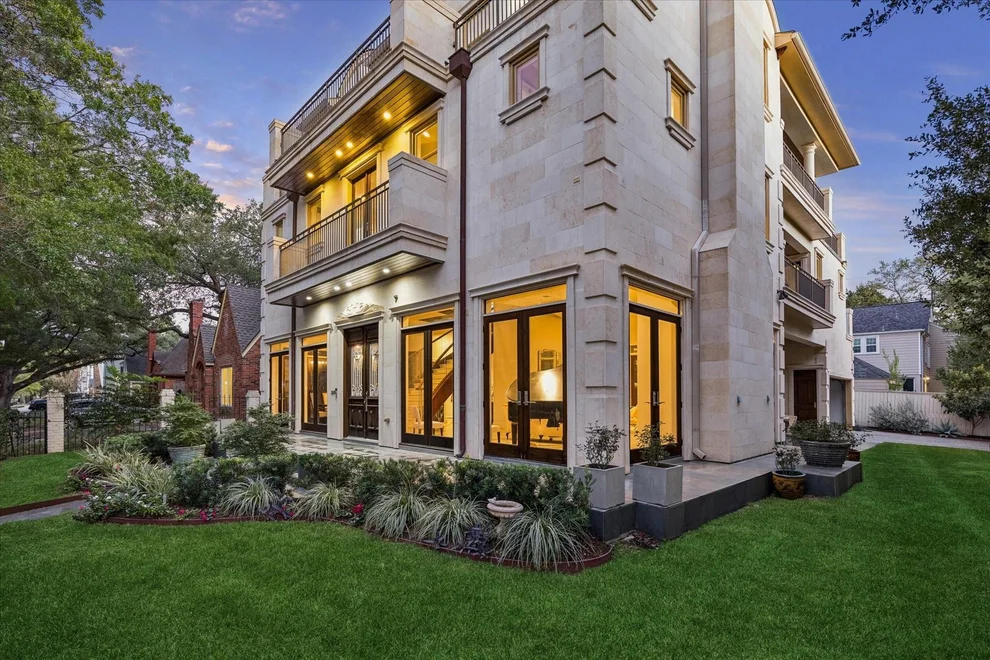 Unit for sale at 2247 Bartlett Street, Houston, TX 77098