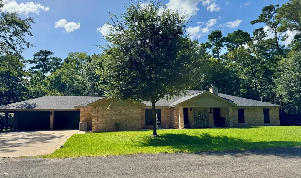 Unit for sale at 125 Clear Springs, Trinity, TX 75862