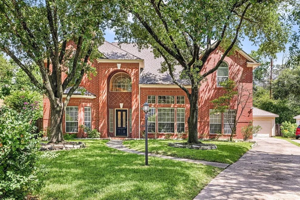 Unit for sale at 303 S Cypress Estates Circle, Spring, TX 77388