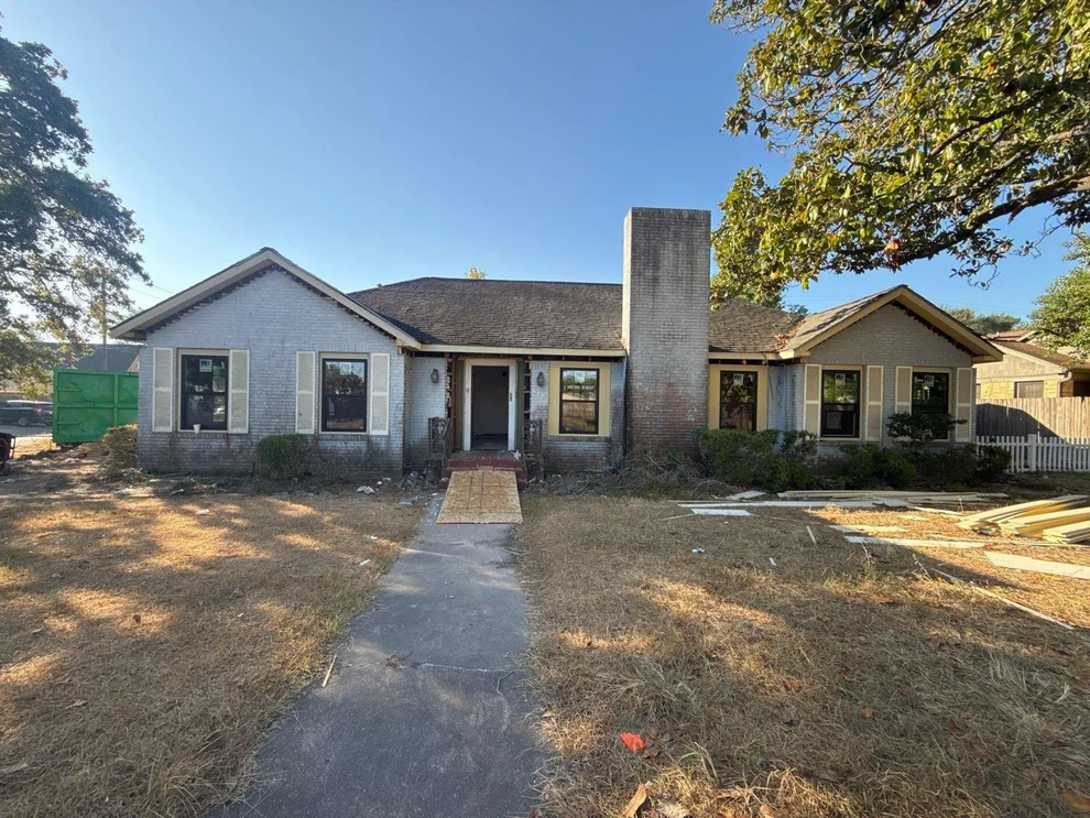 Unit for sale at 418 Eleanor Street, Houston, TX 77009