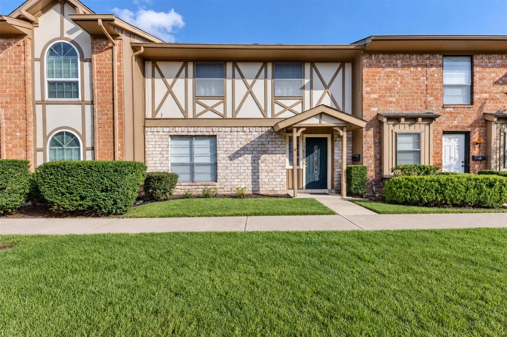Unit for sale at 11657 Sabo Road, Houston, TX 77089