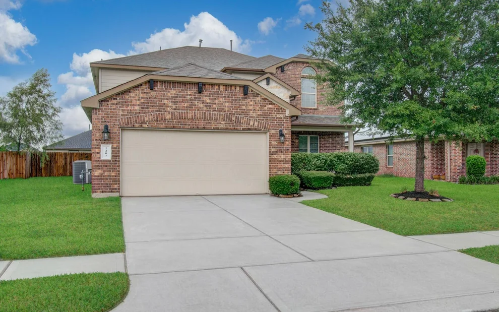 Unit for sale at 2207 Manchester Crossing Drive, Fresno, TX 77545