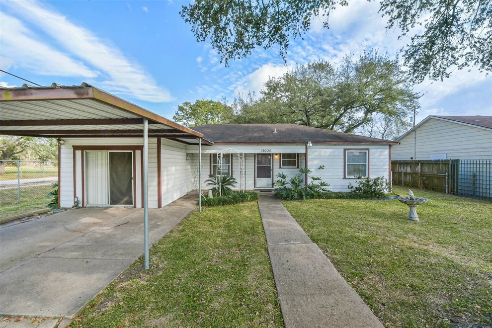 Unit for sale at 12026 Meadowgreen Street, Houston, TX 77076