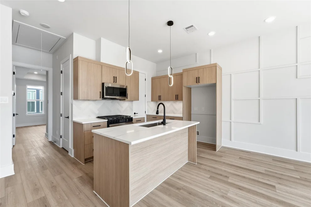 Unit for sale at 5308 Jesselton Lane, Houston, TX 77091