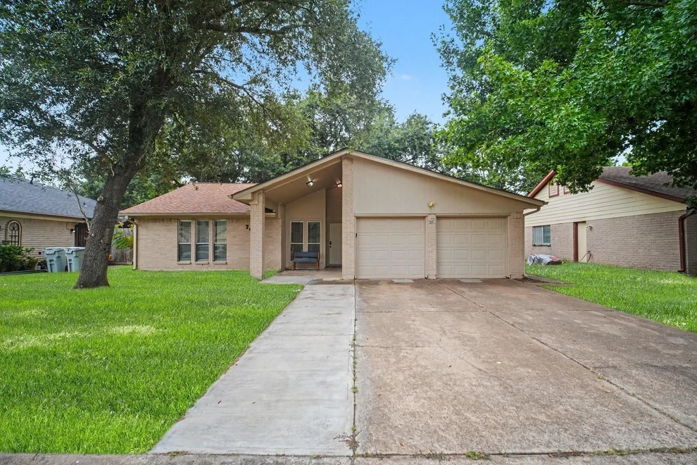 Unit for sale at 7419 Shady Vale Lane, Houston, TX 77040