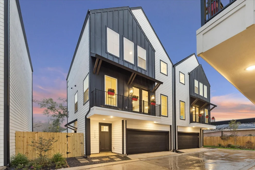 Unit for sale at 719 Thornton Road, Houston, TX 77018