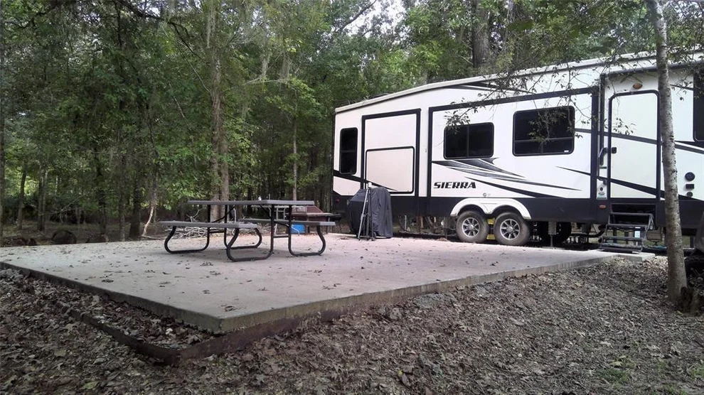 Unit for sale at 61 Shoreline Drive, Cleveland, TX 77327