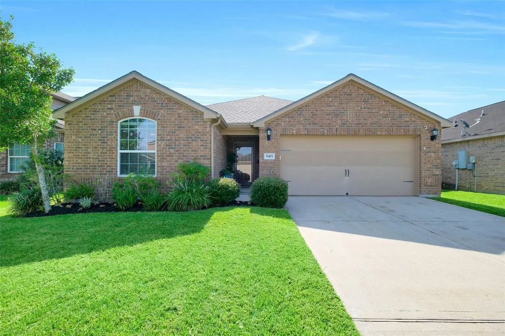 Unit for sale at 9415 Gold Mountain Drive, Rosharon, TX 77583