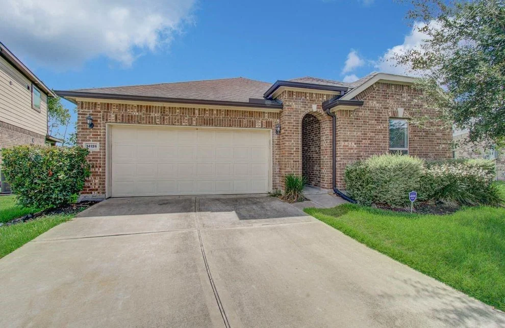 Unit for sale at 14126 Harmony Ridge Trail, Pearland, TX 77584