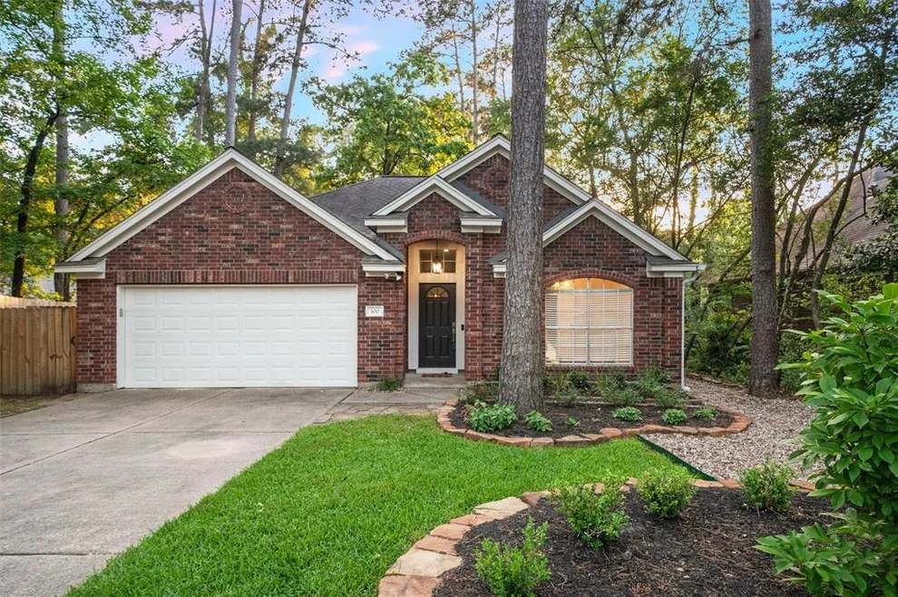 Unit for sale at 100 N Indigo Circle, Spring, TX 77381