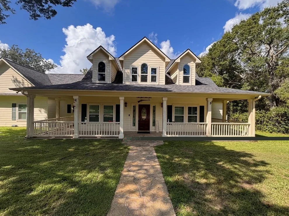 Unit for sale at 1211 Sommy Lane, Bellville, TX 77418