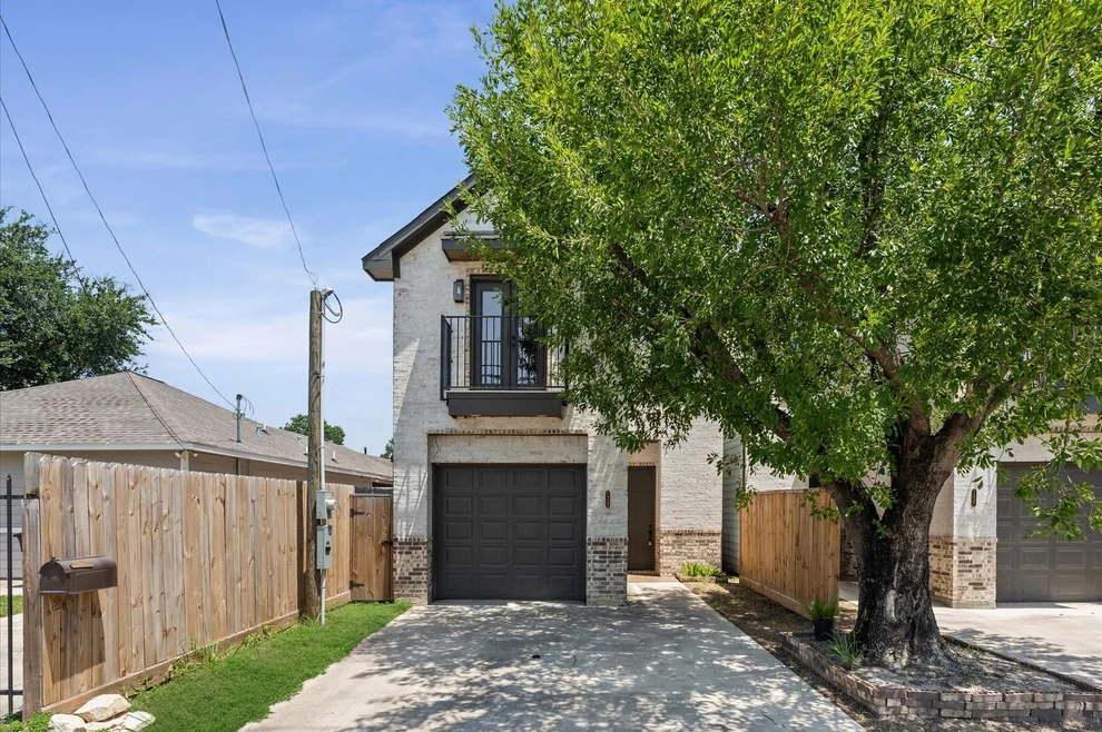 Unit for sale at 7325 Market Street, Houston, TX 77020