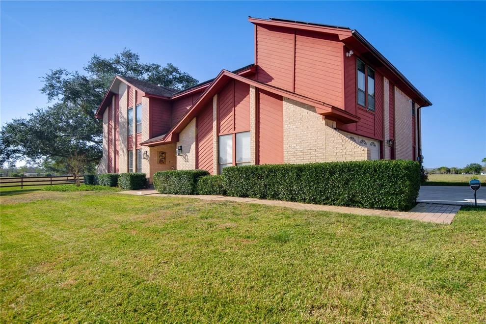 Unit for sale at 3600 West South, Alvin, TX 77511