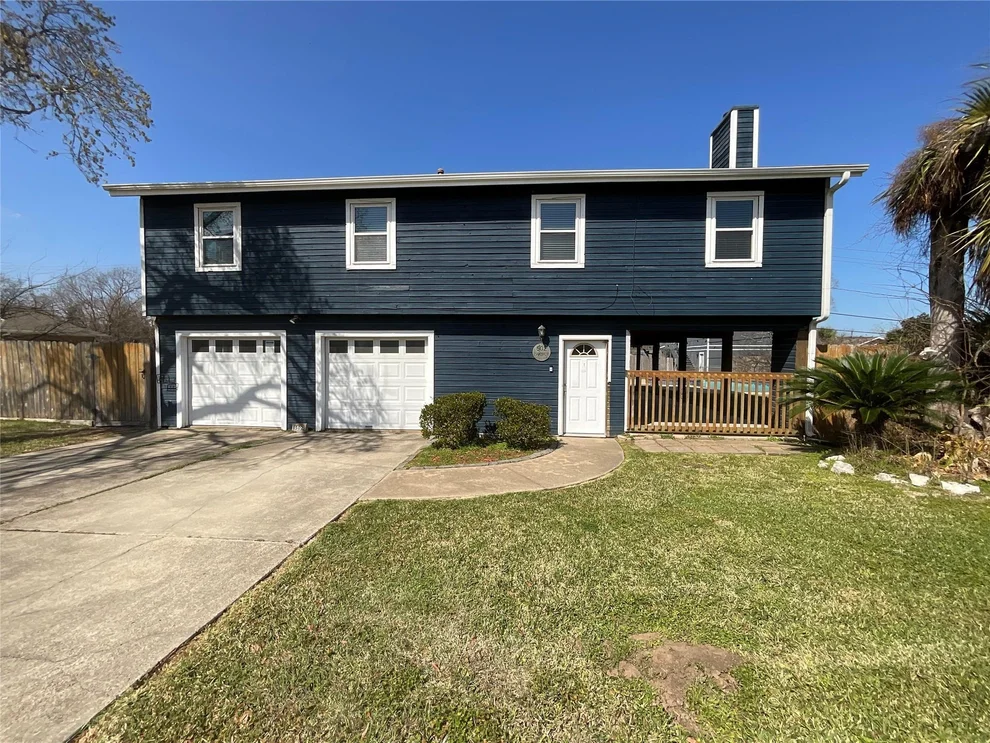 Unit for sale at 502 Oakdale Street, Shoreacres, TX 77571