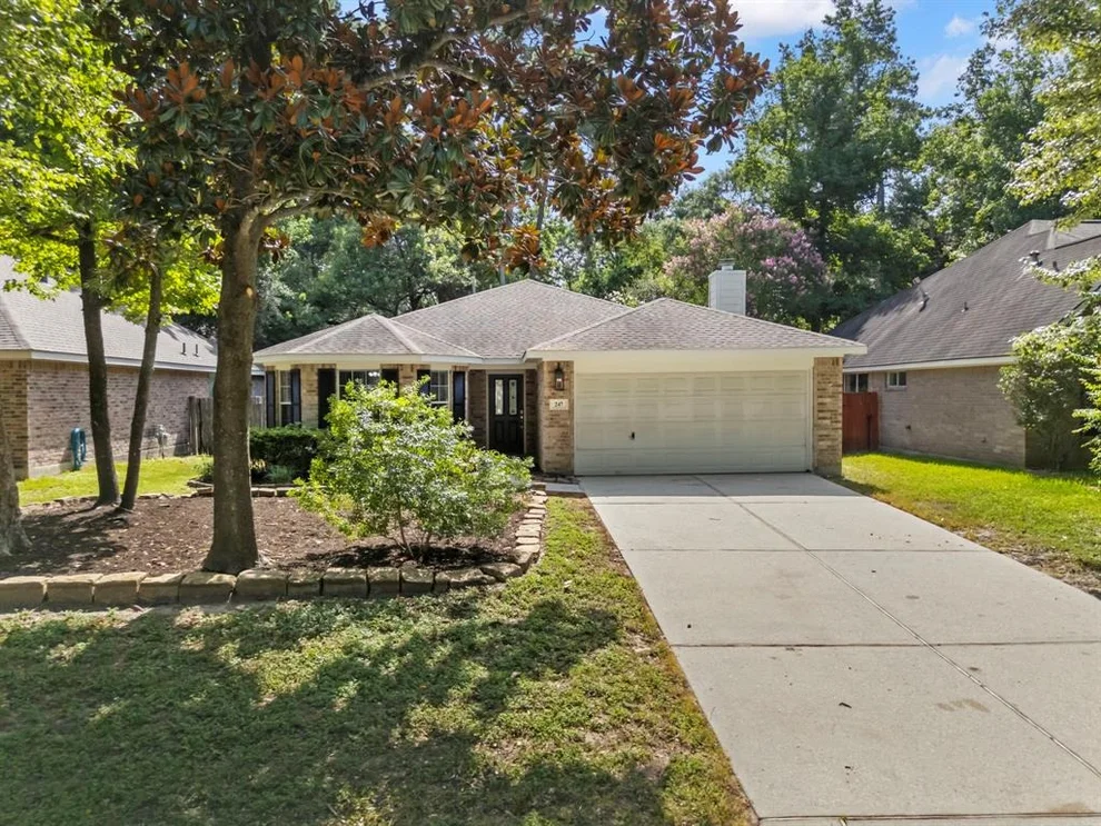 Unit for sale at 247 W Misty Dawn Drive, The Woodlands, TX 77385