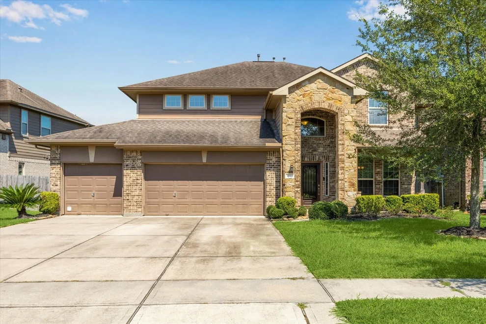 Unit for sale at 4723 Sabero Lane, League City, TX 77573