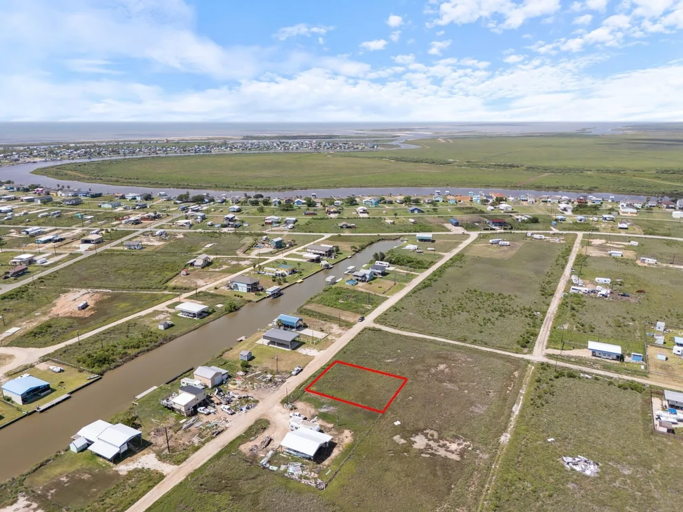 Unit for sale at Lots 417 & 418 Chimaera Street, Sargent, TX 77414