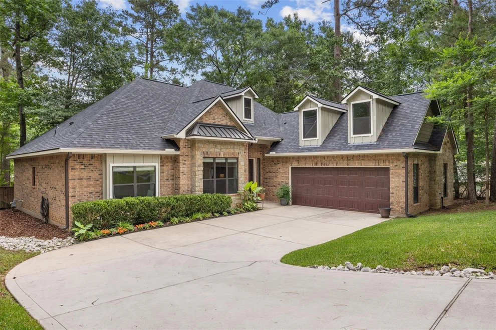 Unit for sale at 706 Overbrook Drive, Huntsville, TX 77340