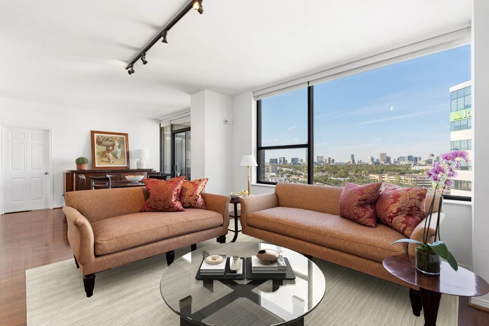 Unit for sale at 14 Greenway Plaza, Houston, TX 77046