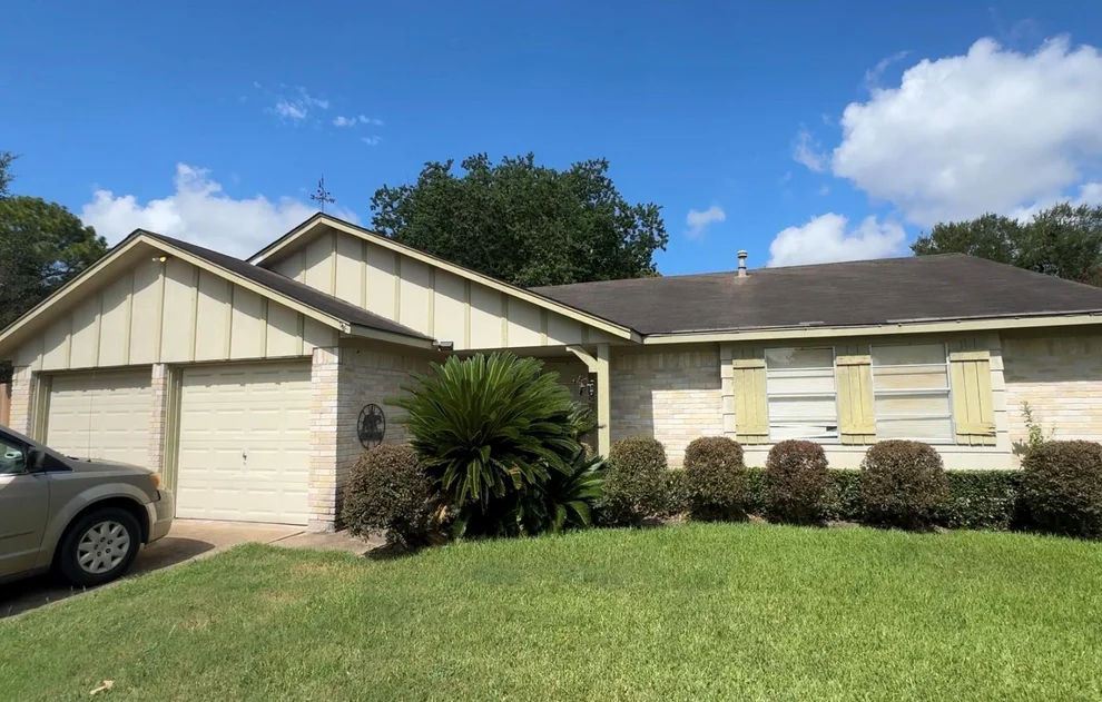 Unit for sale at 13630 Runney Meade Drive, Sugar Land, TX 77498
