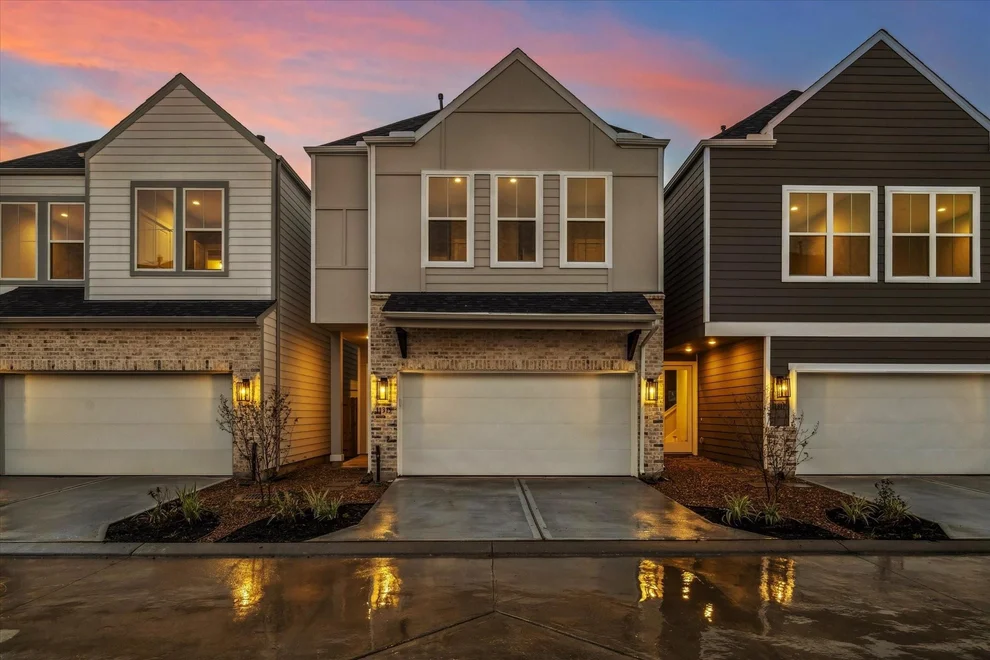 Unit for sale at 11307 Stonework Grove Lane, Houston, TX 77076