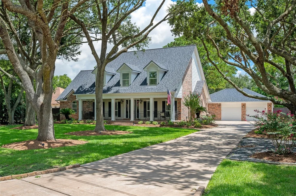 Unit for sale at 2409 Taylor Lane, Pearland, TX 77581