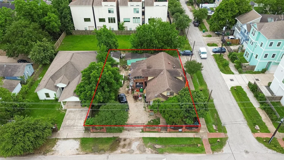 Unit for sale at 4802 Sherman Street, Houston, TX 77011
