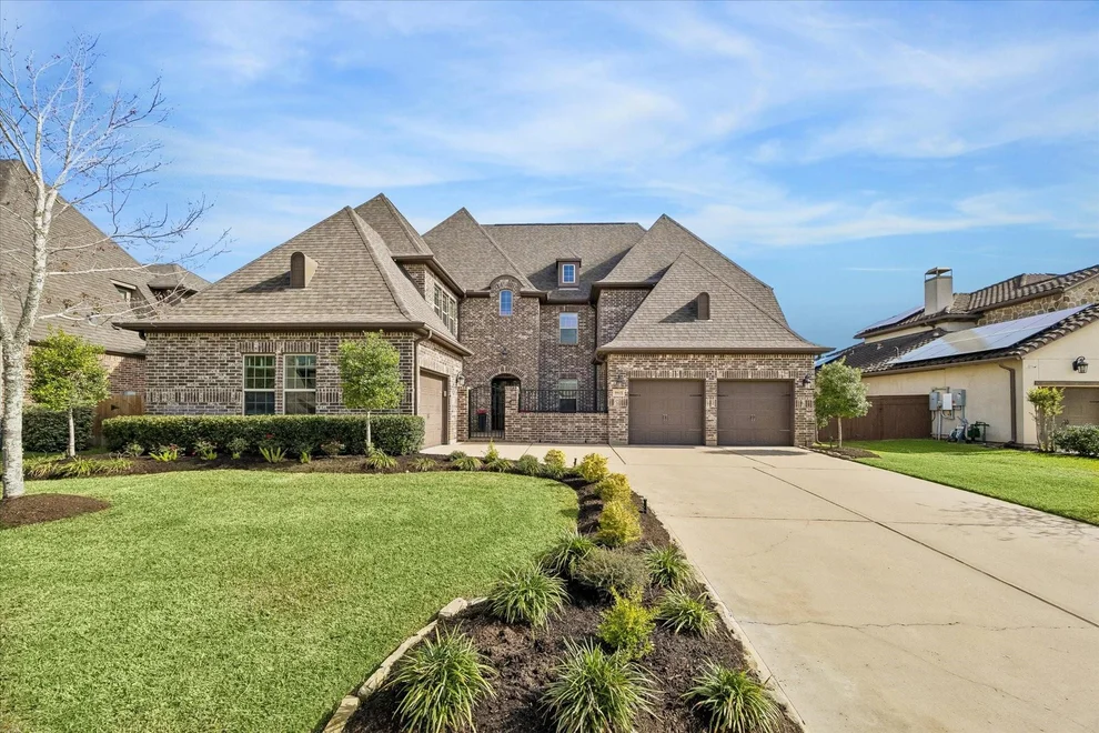 Unit for sale at 9815 Mount Whitney, Missouri City, TX 77459
