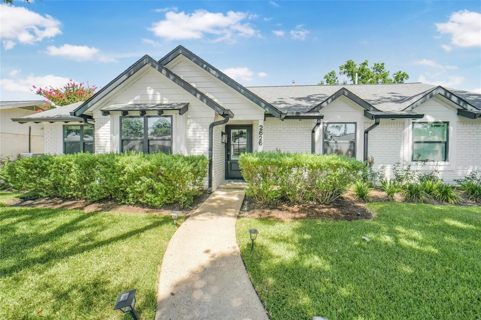Unit for sale at 2626 Rosefield Drive, Houston, TX 77080