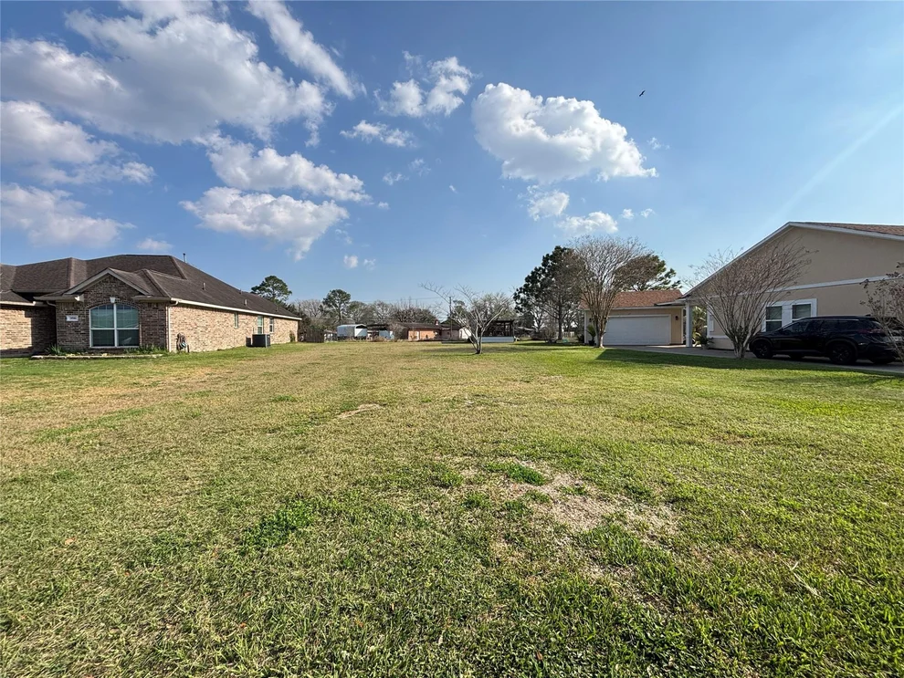 Unit for sale at 3512 12th Street, Bay City, TX 77414