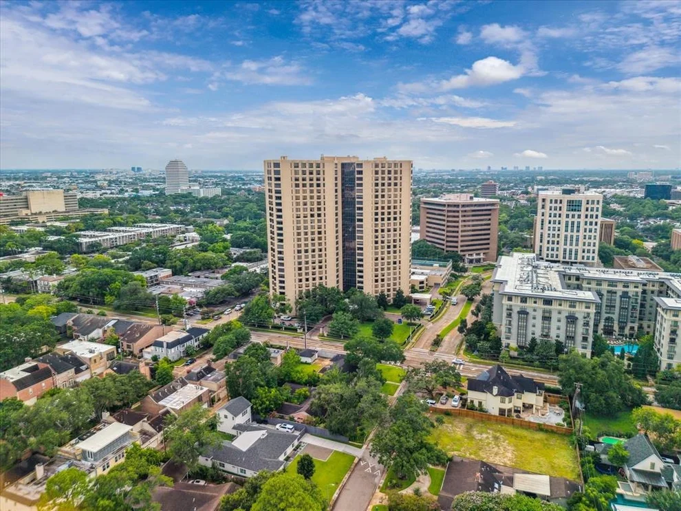 Unit for sale at 5555 Del Monte Drive, Houston, TX 77056