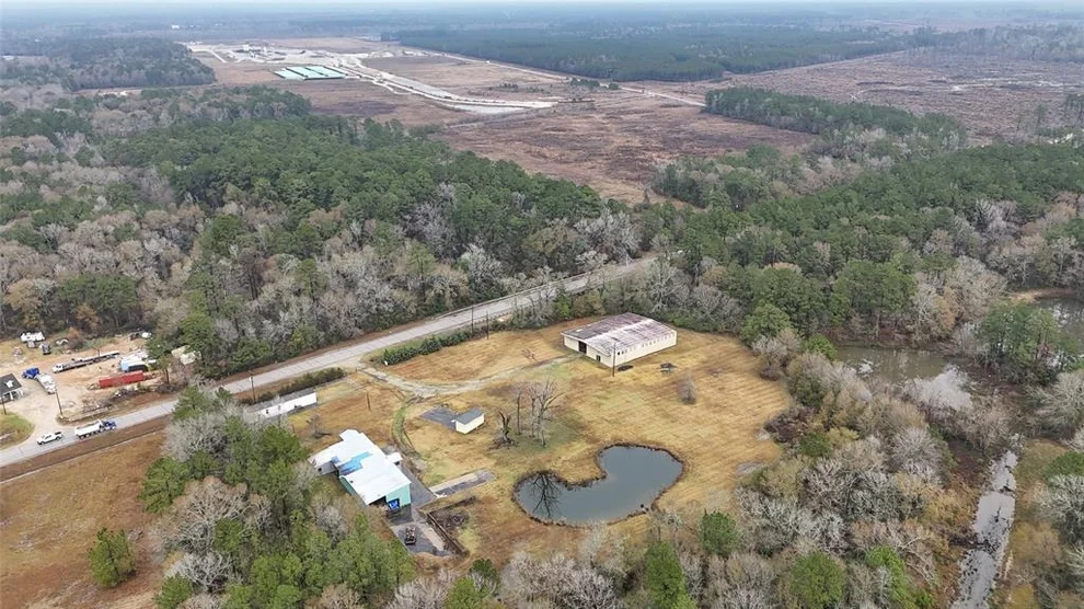 Unit for sale at 21405 Fm 787 Road W, Cleveland, TX 77327