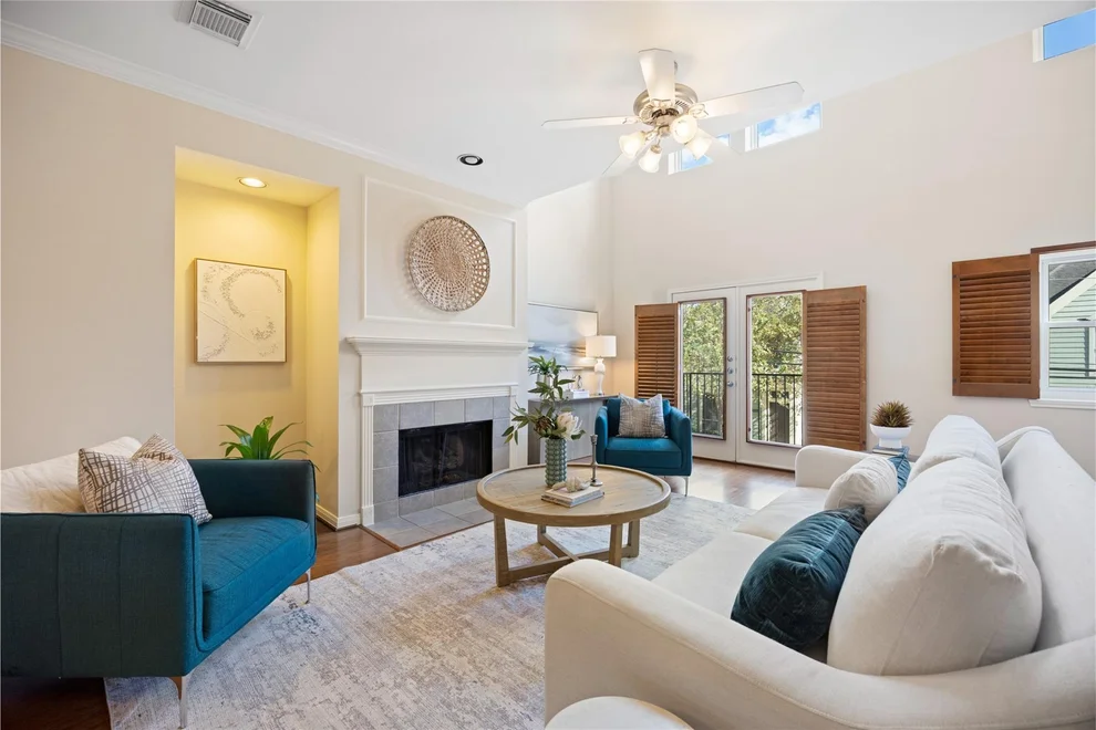 Unit for sale at 1606 Sutton Street, Houston, TX 77006