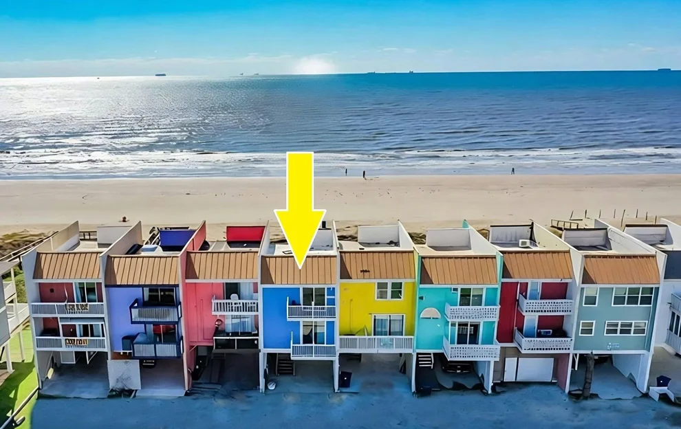 Unit for sale at 101 Pelican Place, Surfside Beach, TX 77541