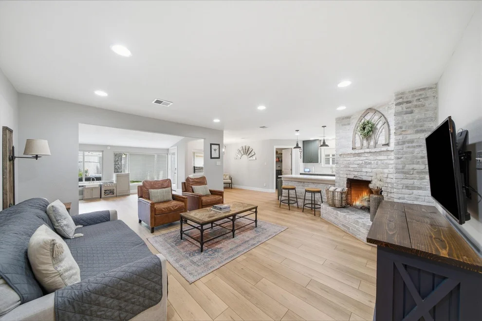 Unit for sale at 2619 Parana Drive, Houston, TX 77080