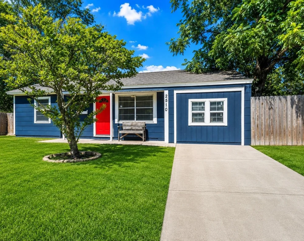Unit for sale at 2510 Munger Street, Houston, TX 77023