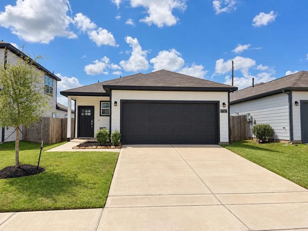 Unit for sale at 17327 King Eider Rd, Waller, TX 77484
