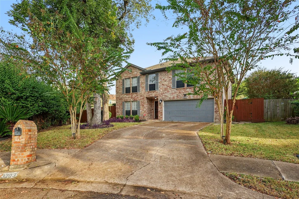 Unit for sale at 3203 Broken Bough Drive, Missouri City, TX 77459