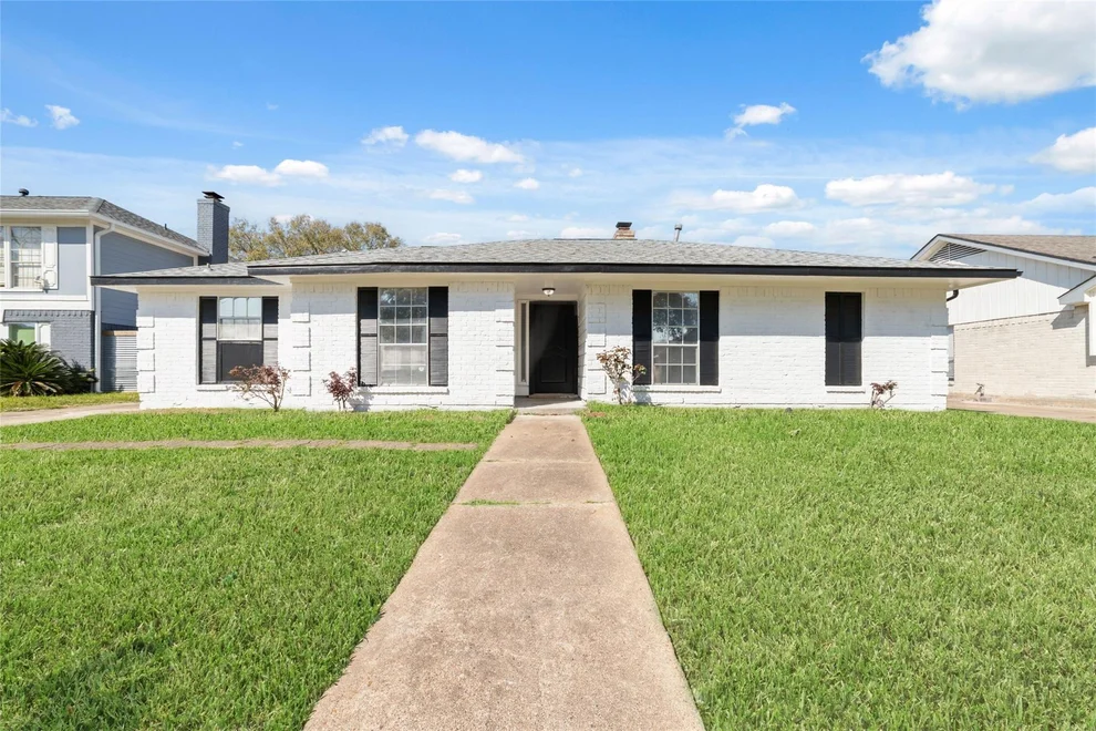 Unit for sale at 13330 Agarita Lane, Houston, TX 77083