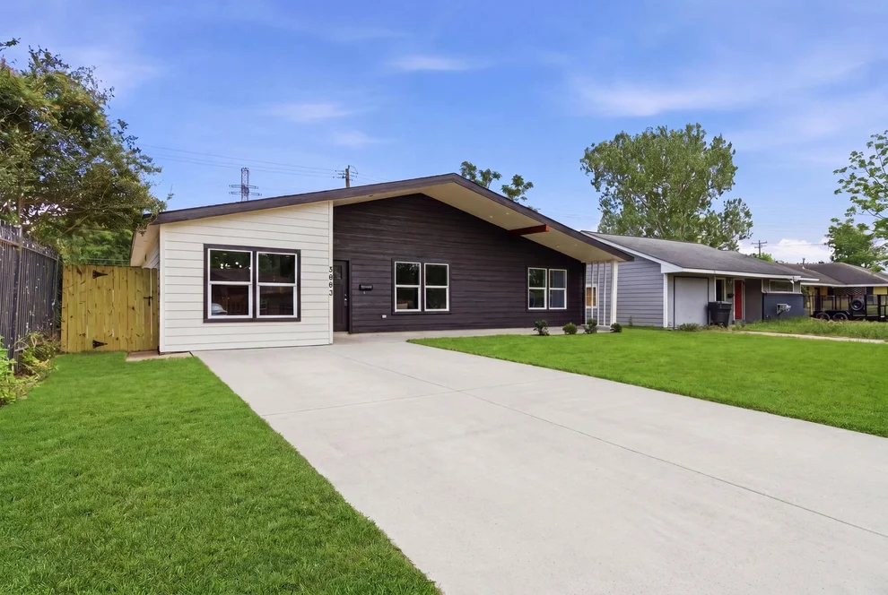Unit for sale at 5603 Rue Street, Houston, TX 77033