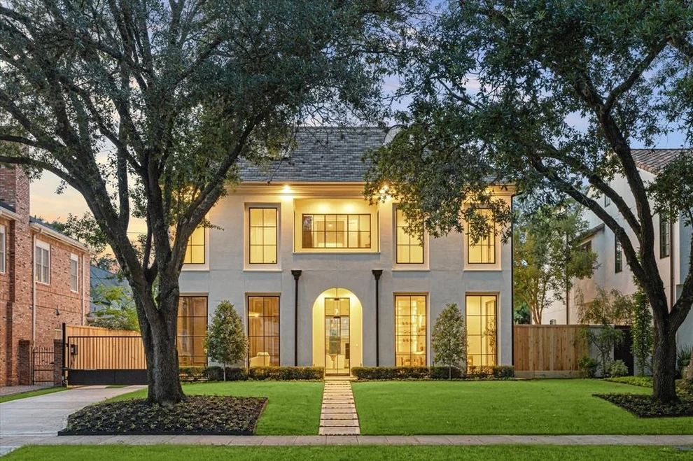 Unit for sale at 2220 Pelham Drive, Houston, TX 77019