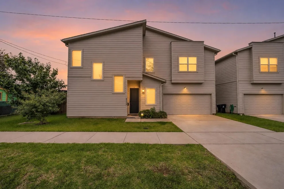 Unit for sale at 6708 Arapahoe Street, Houston, TX 77020