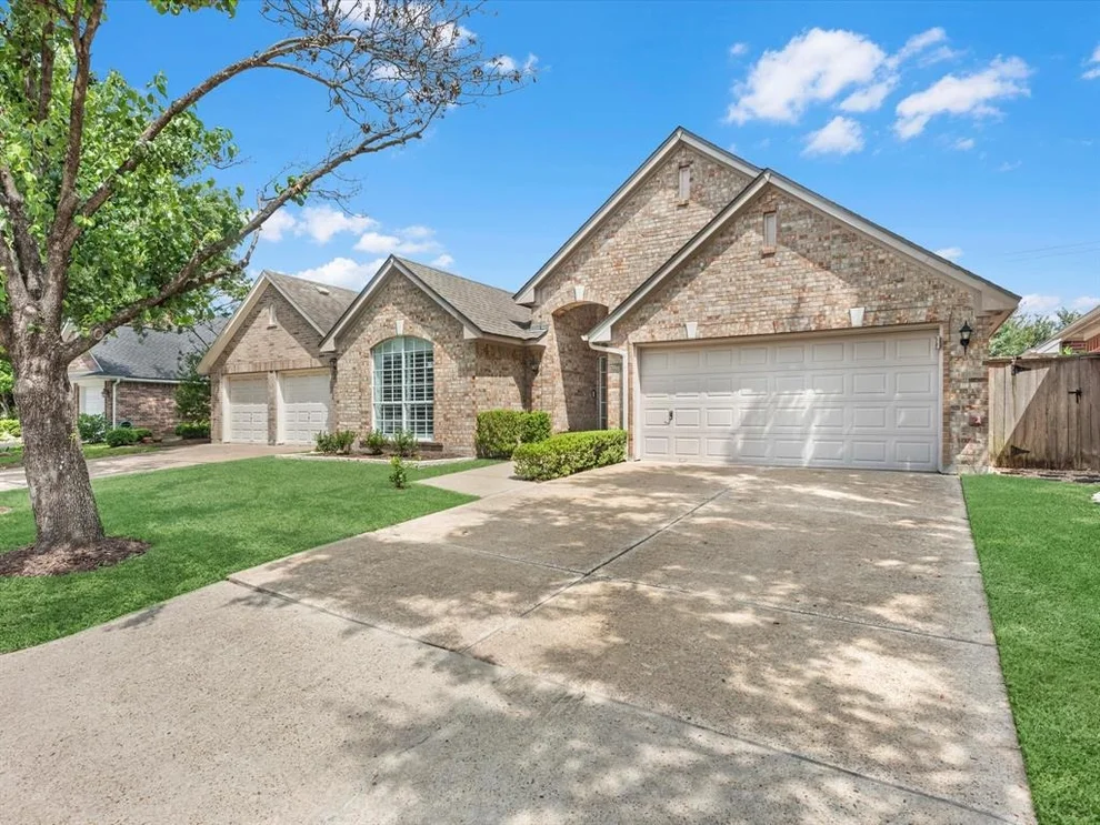 Unit for sale at 7030 Lawler Ridge, Houston, TX 77055