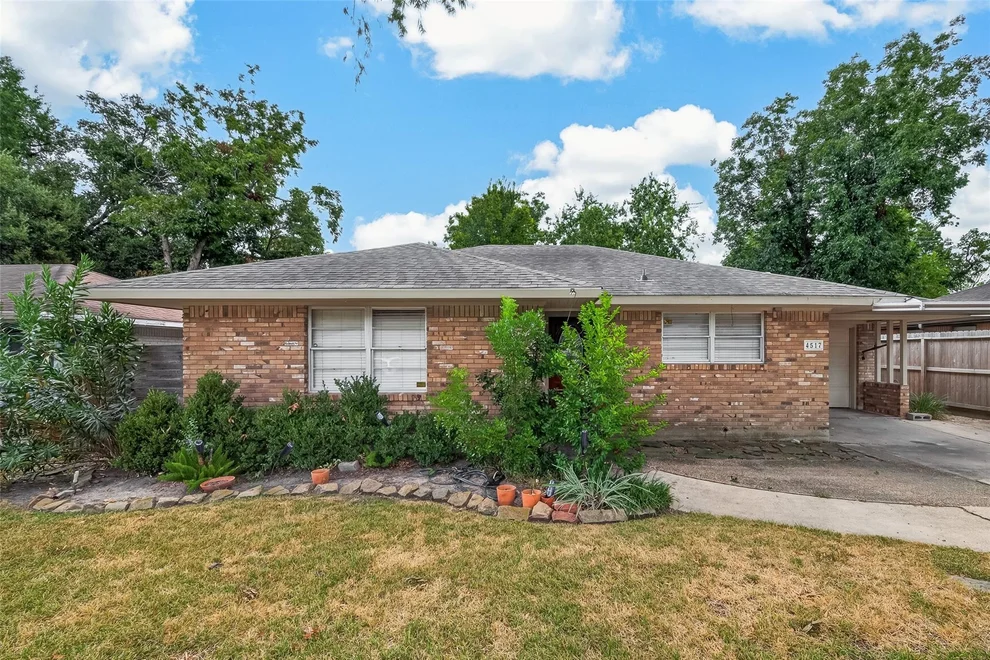 Unit for sale at 4517 Lido Lane, Houston, TX 77092