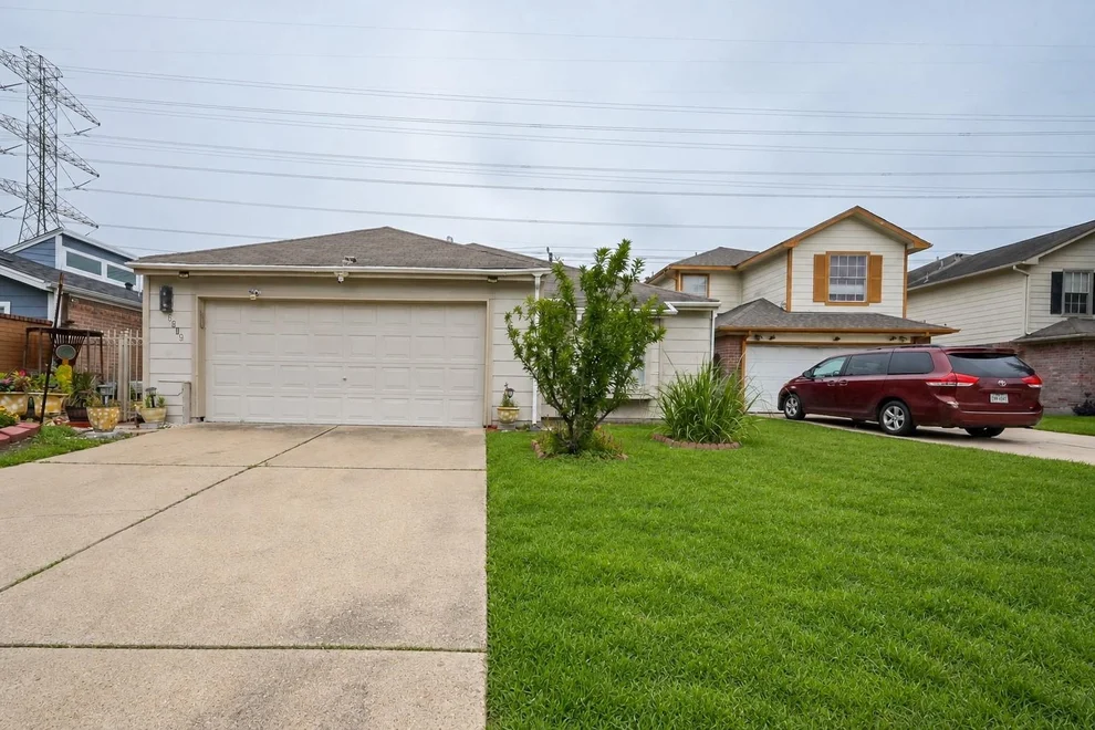 Unit for sale at 9319 Belle Park Drive, Houston, TX 77099