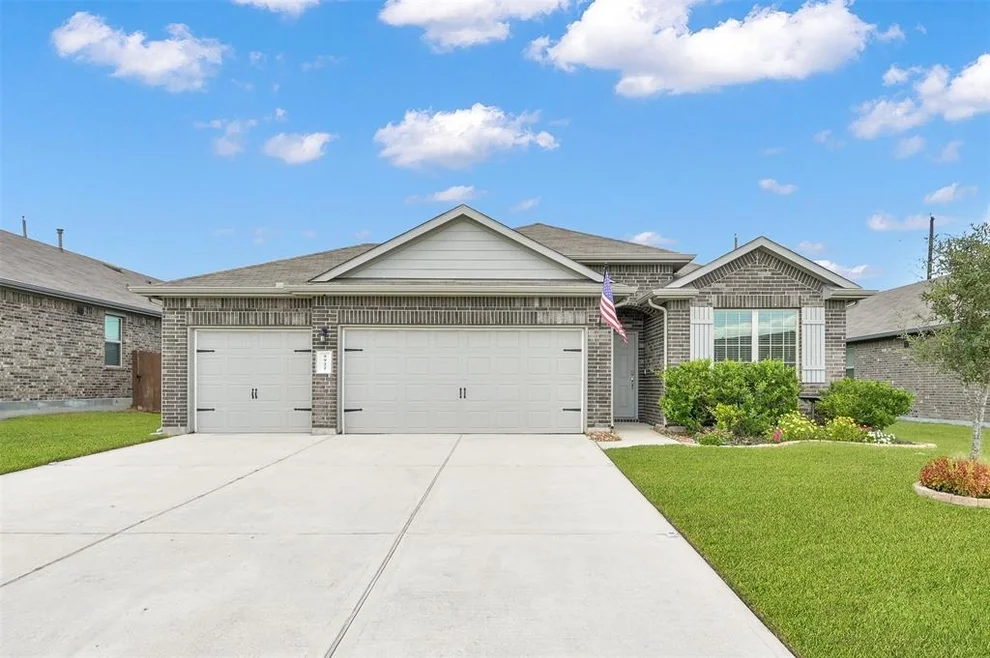 Unit for sale at 5922 Dovershire Bluff Way, Spring, TX 77389